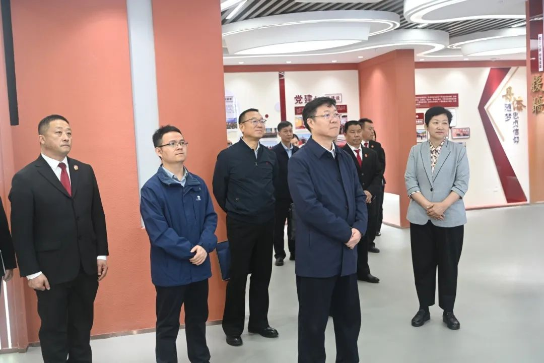 都红岩在奎屯市人民法院调研时强调 把握..